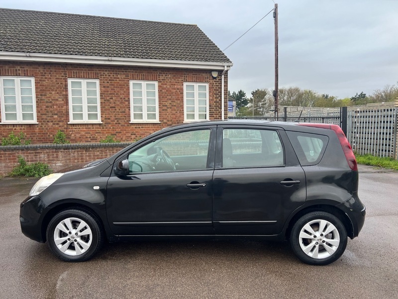 Nissan Note Acenta Black #4