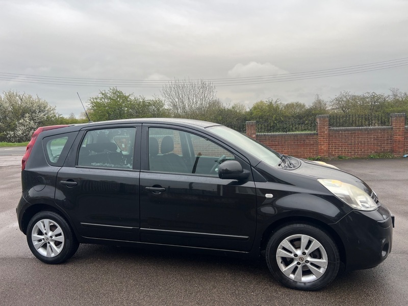 Nissan Note Acenta Black #5