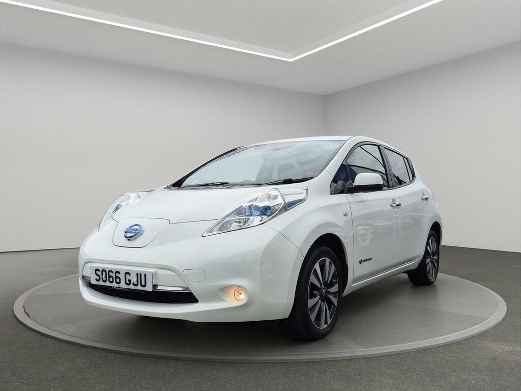 Nissan Leaf Hatchback SO66GJU White #3
