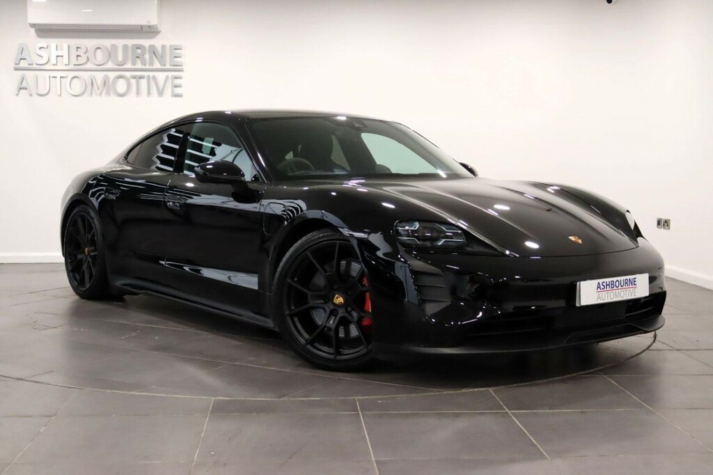 Porsche Taycan Performance Plus 93.4Kwh Gts Black