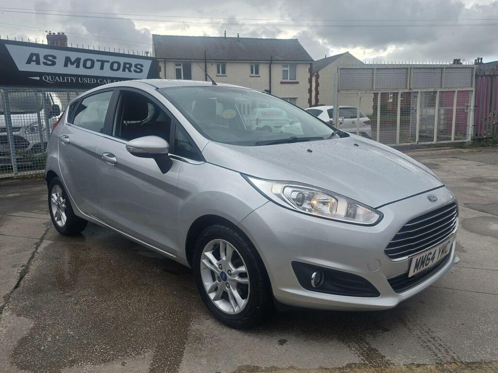 Ford Fiesta 1.25 Zetec Euro 5 201564 Silver