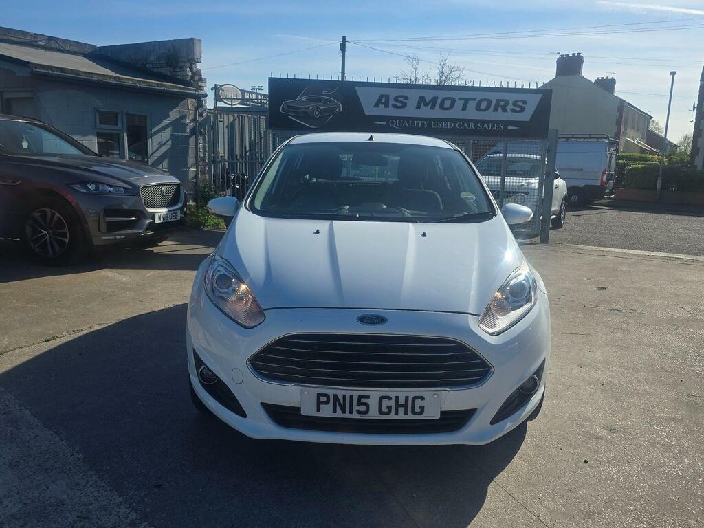 Ford Fiesta 1.25 Zetec Euro 5 201515 PN15GHG White #2