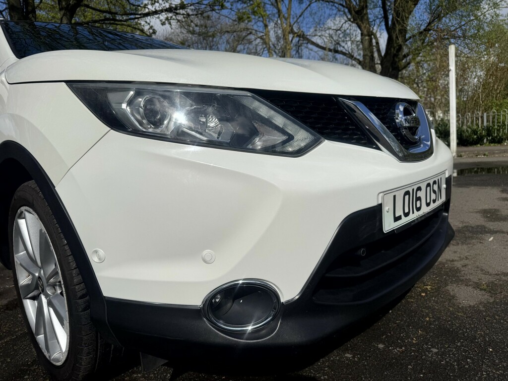 Nissan Qashqai Suv 1.2 Dig-t Tekna 2016 LO16OSN White #3