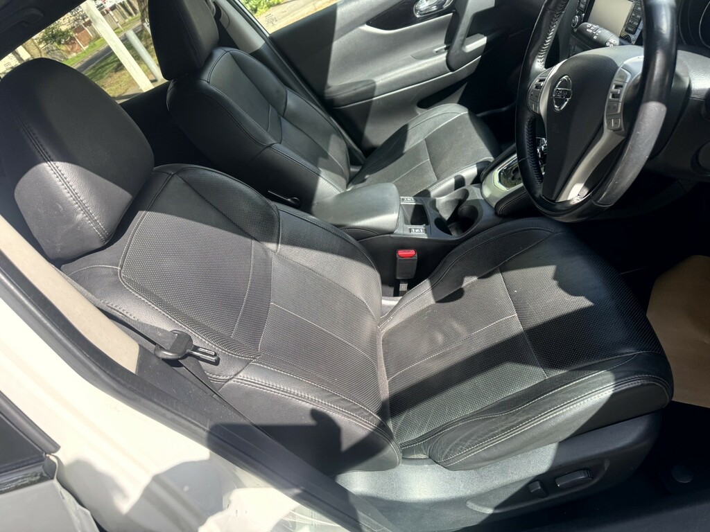Nissan Qashqai Suv 1.2 Dig-t Tekna 2016 LO16OSN White #6
