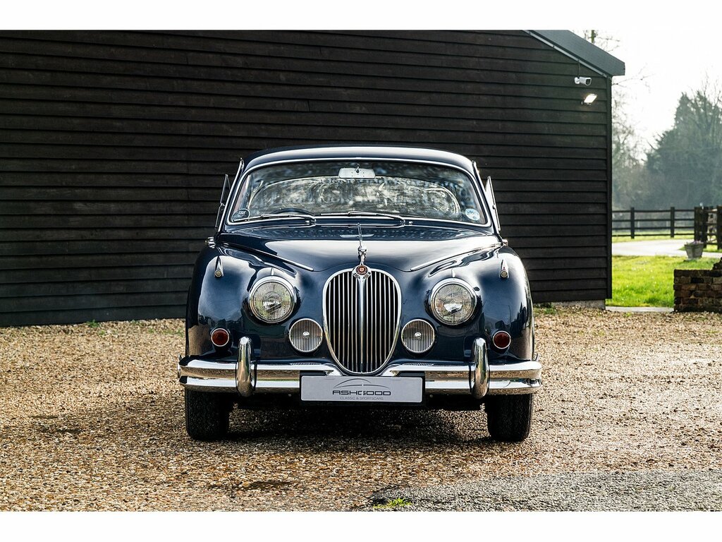 Jaguar Mark II 2.4 52 Blue #3
