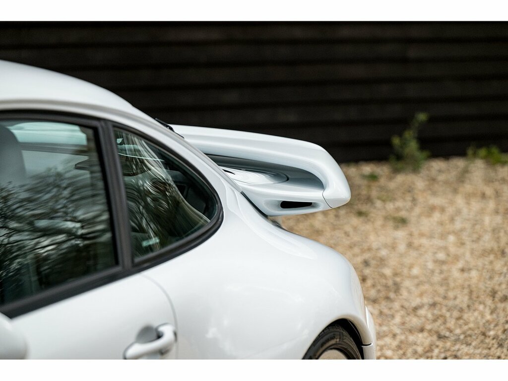 Porsche 911 Carrera S Aerokit 30 White #4