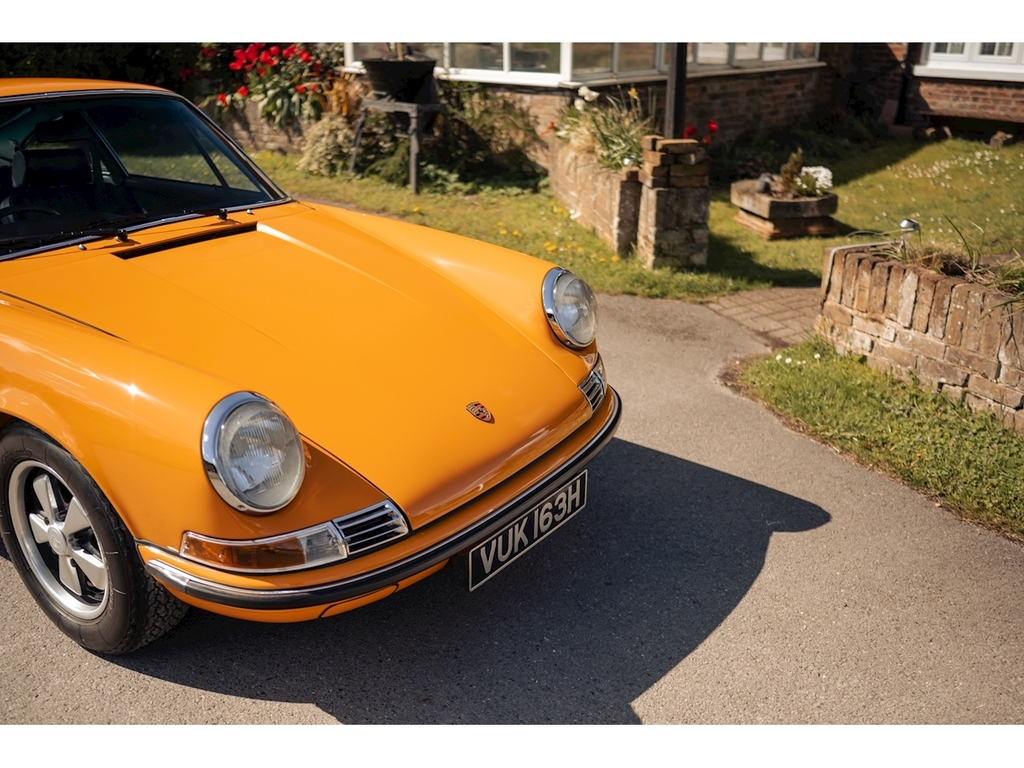 Porsche 911 2.2 S 19 Orange #2