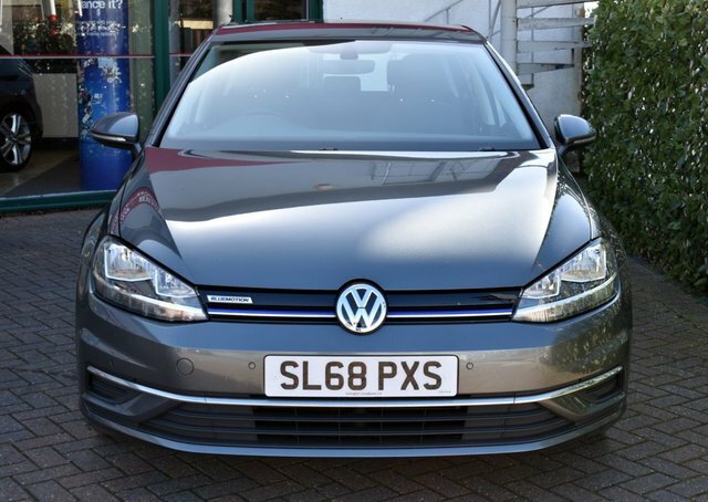 Volkswagen Golf 2018 1.5Tsi Evo Se Nav Dsg 128 Bhp Eu SL68PXS Grey #2