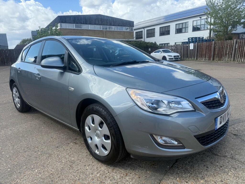 Vauxhall Astra 1.6 16V Exclusiv Euro 5 Silver