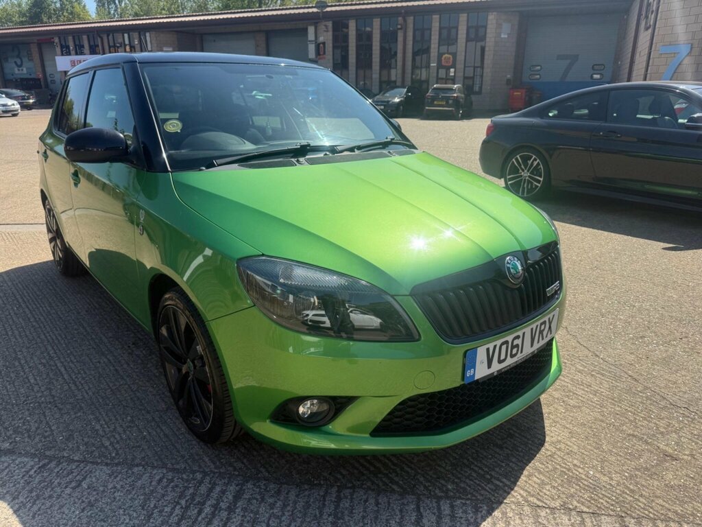 Skoda Fabia 1.4 Tsi Vrs S2000 Dsg Euro 5 Green