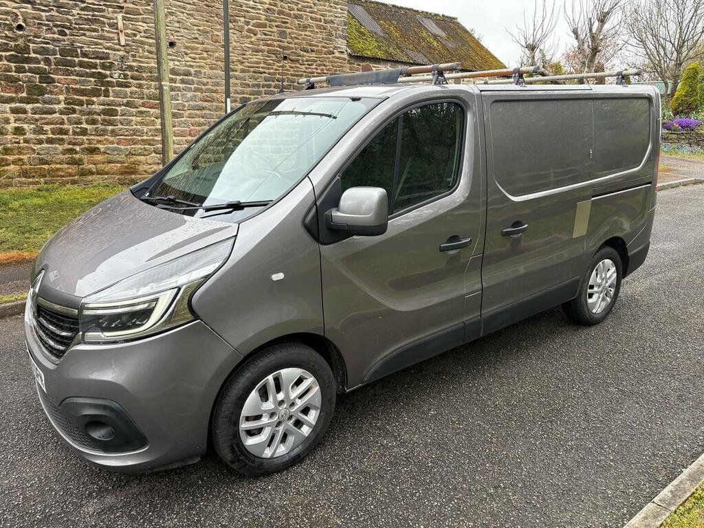 Renault Trafic Panel Van 2.0 Dci Energy 28 Sport Swb Standard Roo Grey