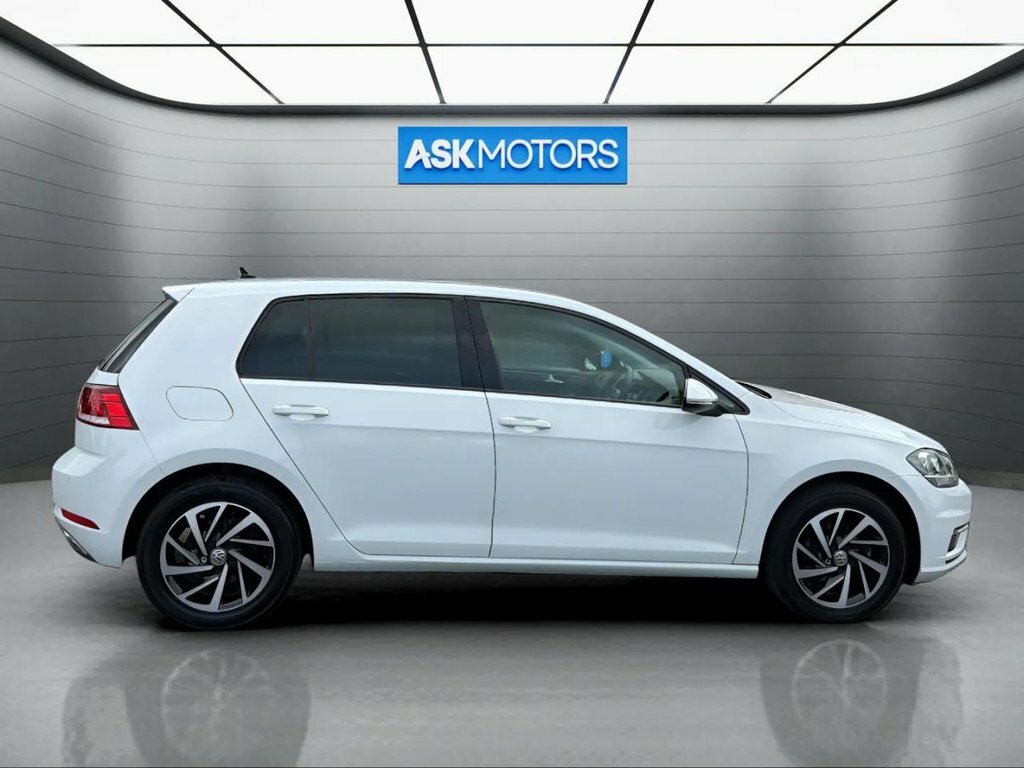 Volkswagen Golf 1L Match KM19KFV White #6