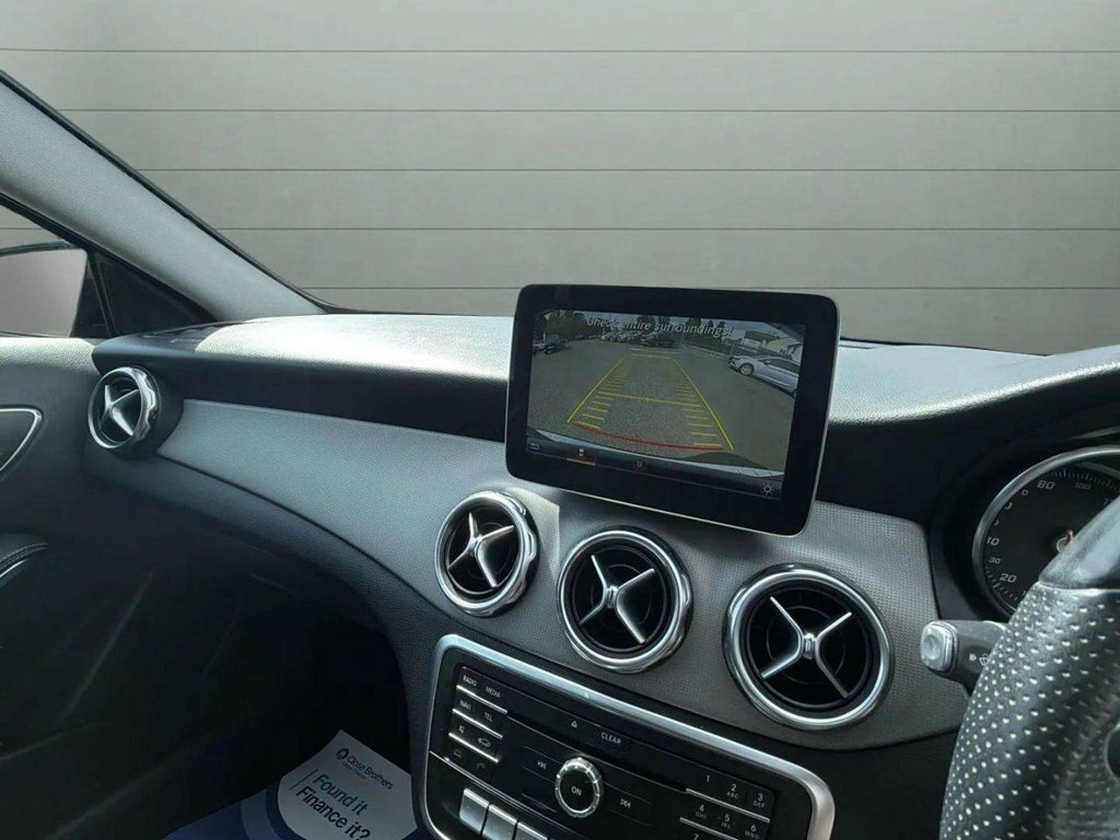 Mercedes-Benz GLA Class 1.6L Urban Edition MX69YXL Black #4