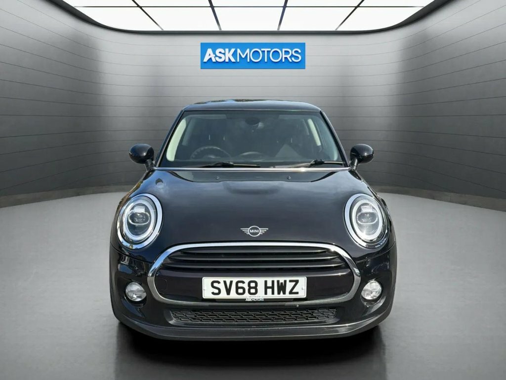 Mini Hatch 1.5L Cooper Classic SV68HWZ Black #2