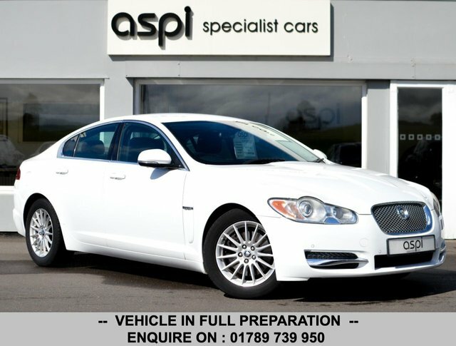 Jaguar XF V6 Luxury Saloon White