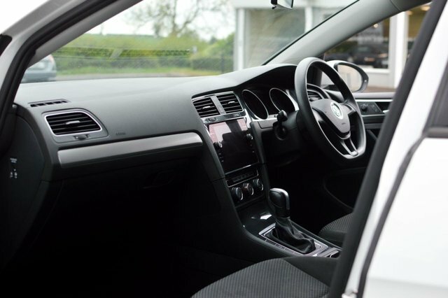 Volkswagen Golf Tsi Bluemotion Tech S White #4
