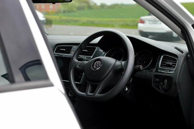Volkswagen Golf Tsi Bluemotion Tech S White #6