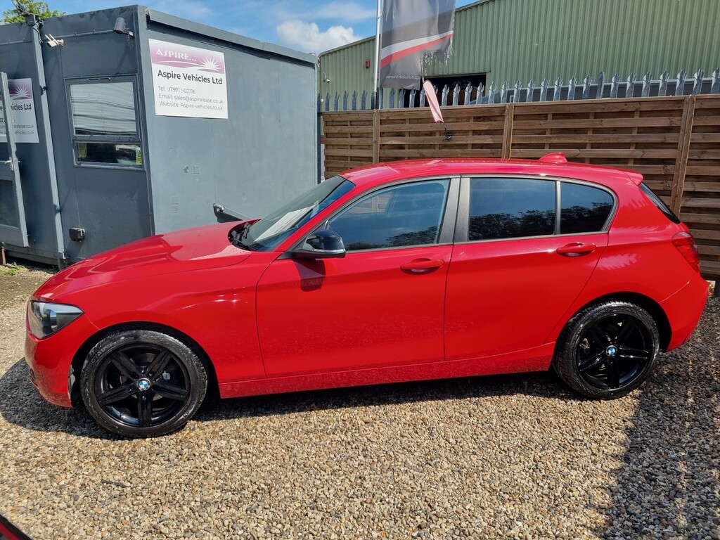 BMW 1 Series Hatchback 1.6 114I Sport 5-Door 2014 EU14LBF Red #3