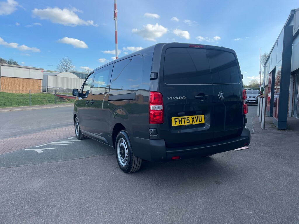 Vauxhall Vivaro XL Prime Doublecab 2.2Td 150Ps FH75XVU Grey #3