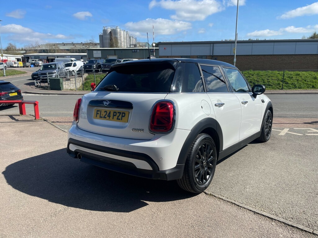 Mini Hatch Cooper Classic 1.5 136Ps FL24PZP White #5