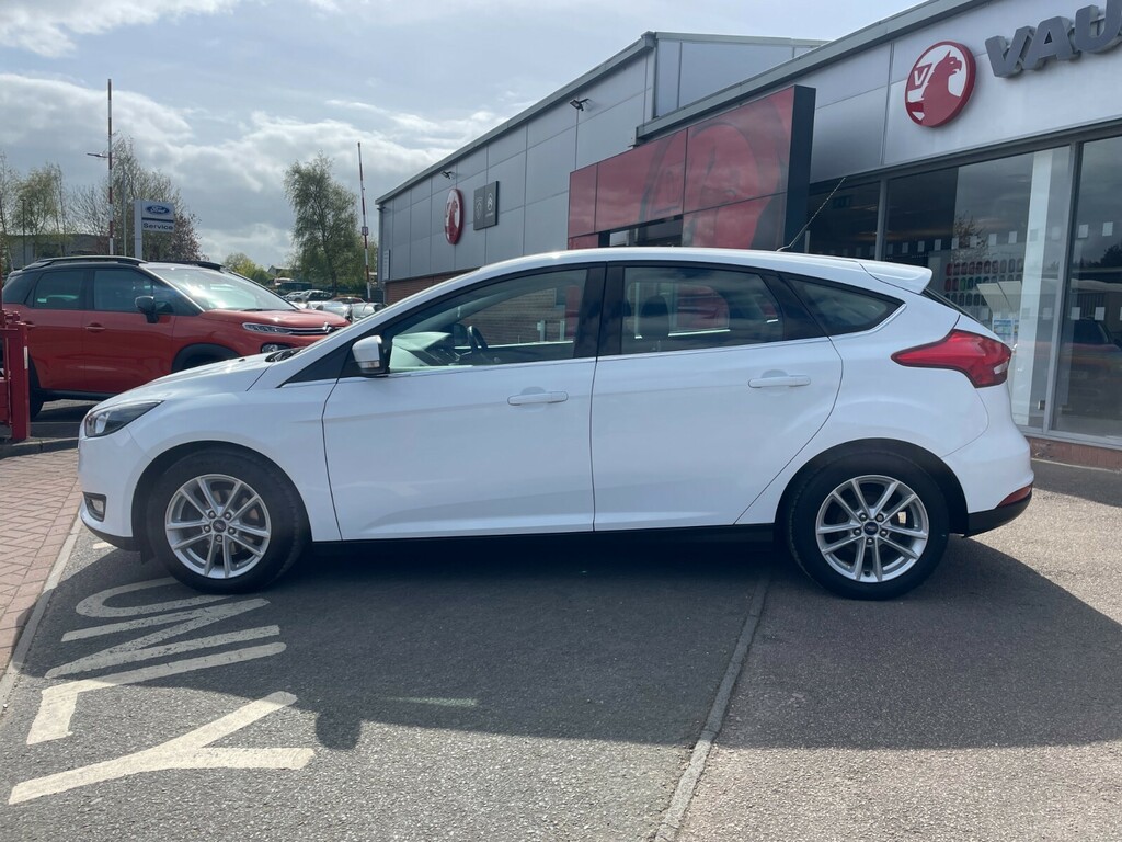 Ford Focus Zetec 1.0T 100Ps Ecoboost DF66PJJ White #2