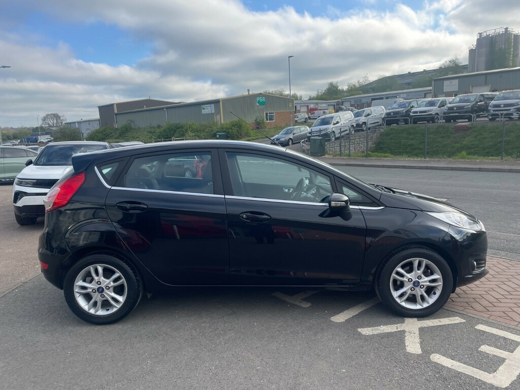 Ford Fiesta Zetec 1.6 105Ps Powershift YX15OCS Black #4