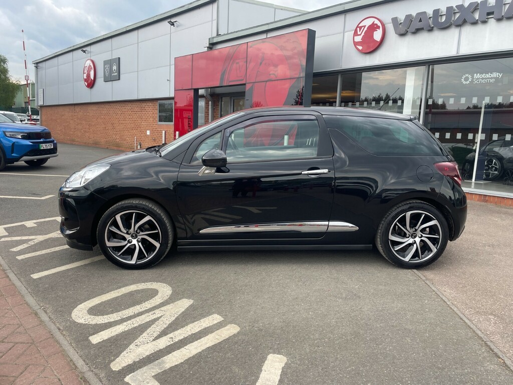 DS DS 3 Connected Chic 1.2 Puretech 110Ps Eat6 NJ18HGU Black #2