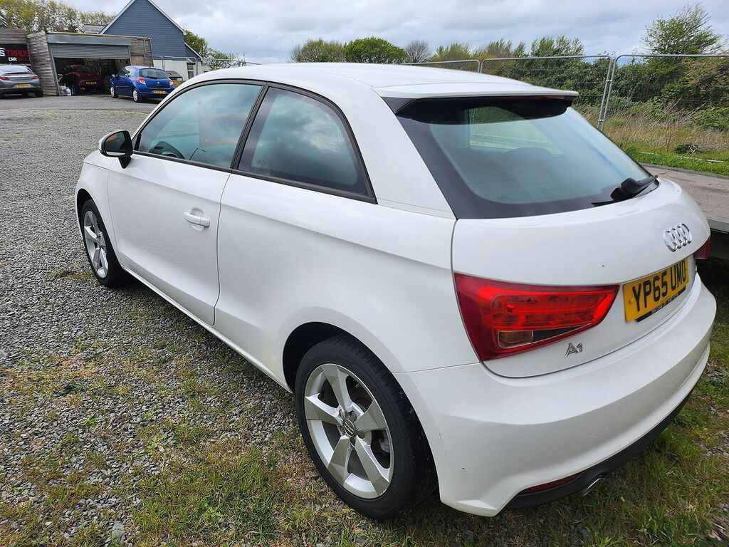 Audi A1 1.6 Tdi Sport 116Ps YP65UMO White #4