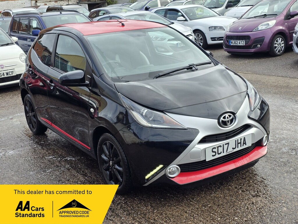 Toyota Aygo Hatchback 1.0 Vvt-i X-press 201717 Black