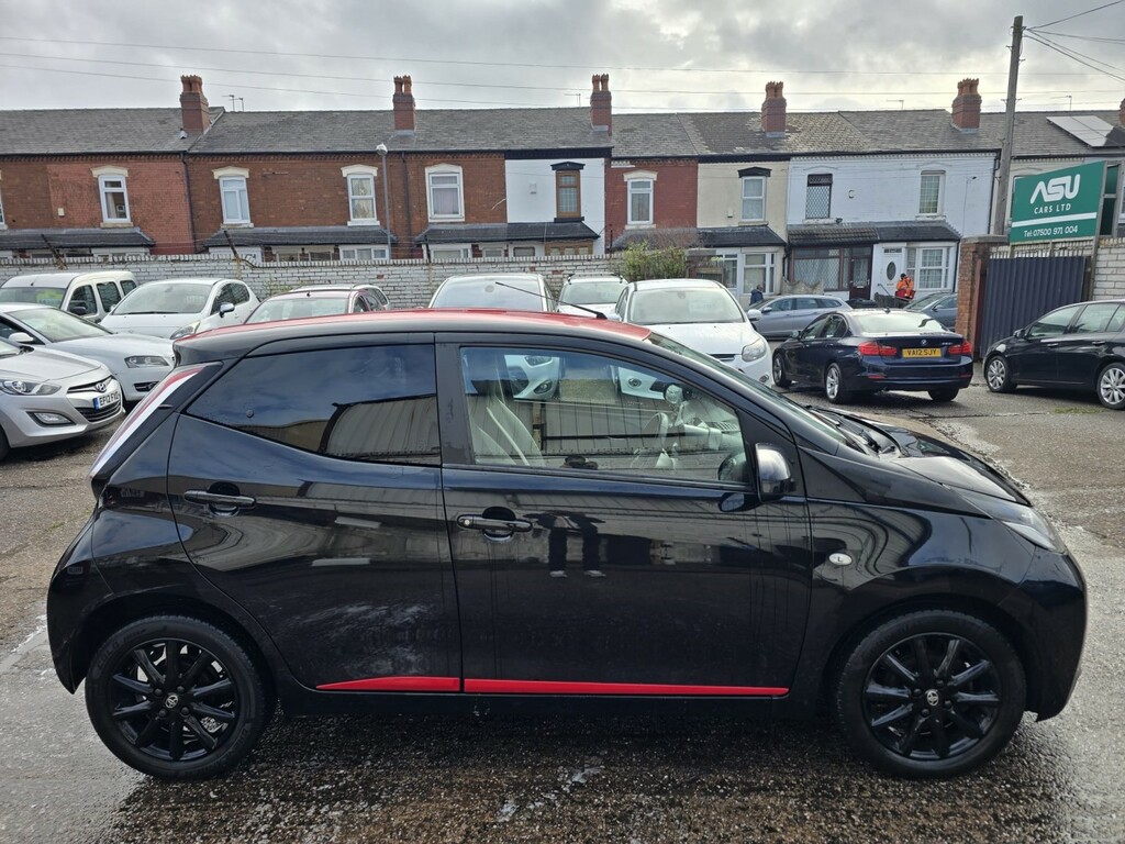 Toyota Aygo Hatchback 1.0 Vvt-i X-press 201717 SC17JHA Black #2