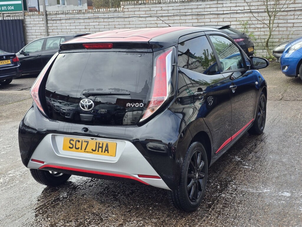 Toyota Aygo Hatchback 1.0 Vvt-i X-press 201717 SC17JHA Black #3