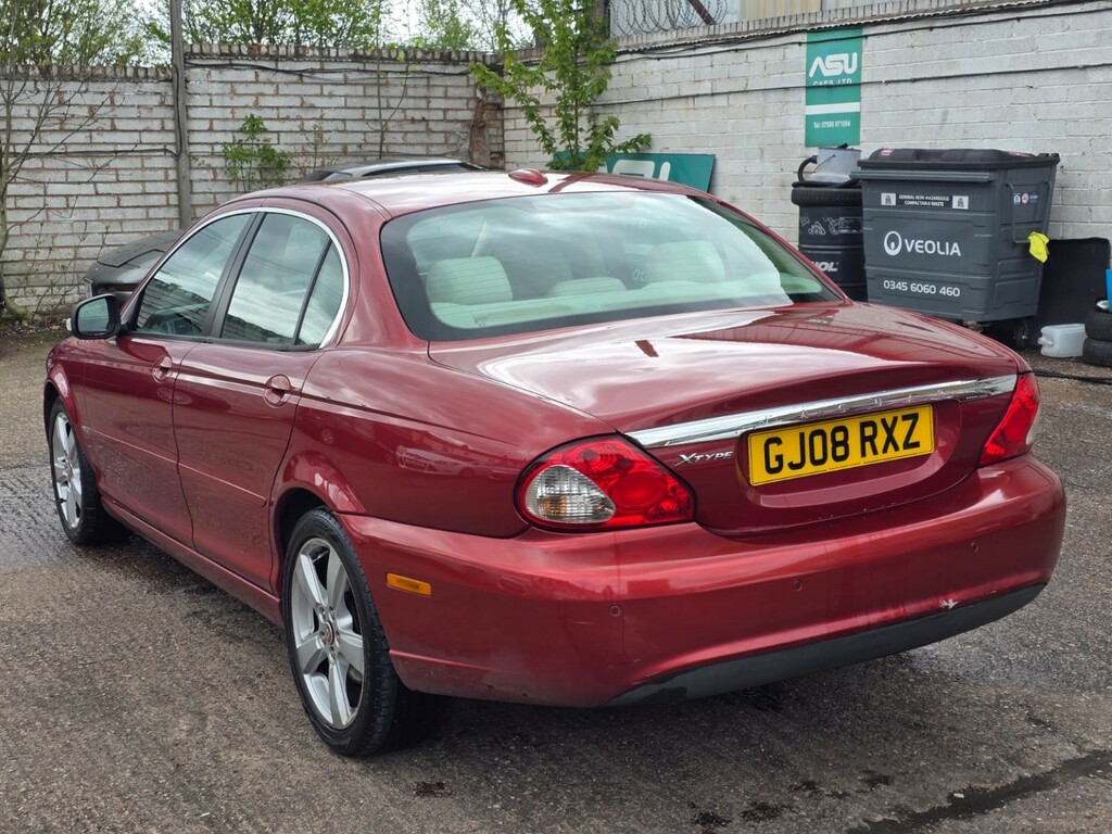 Jaguar X-Type Saloon 2.2 D Dpf Se 200808 Red #5