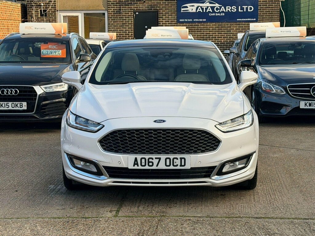 Ford Mondeo 2.0 Tdci Vignale Hatchback Powershift E AO67OCD White #2