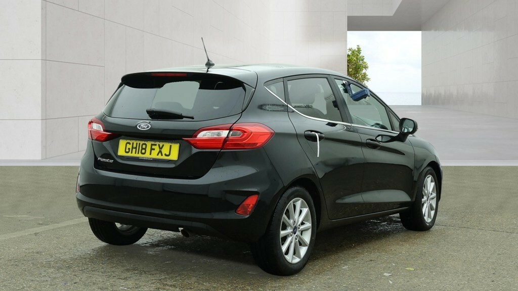 Ford Fiesta 1.0 T Ecoboost Titanium GH18FXJ Black #4