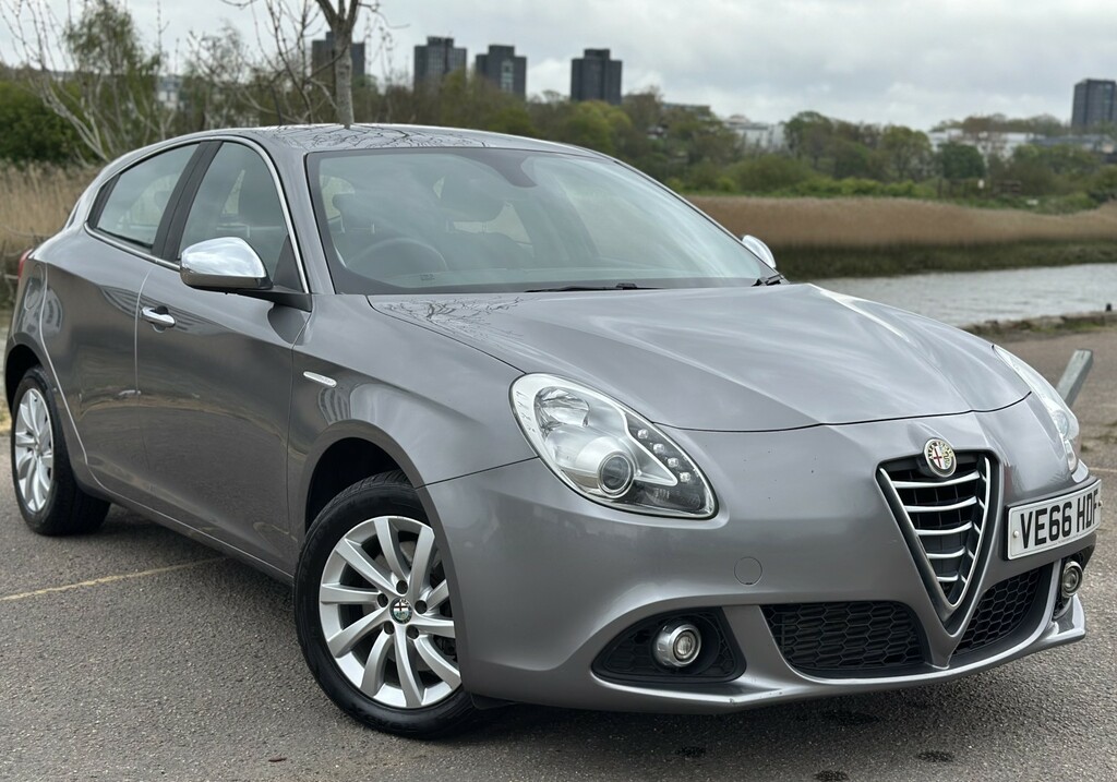 Alfa Romeo Giulietta 2.0 Giulietta 2.0 Jtdm-2 150 Bhp Distinctive Grey