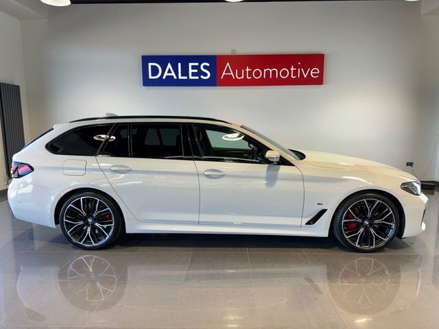 BMW 5 Series 520D Mht M Sport YA23KRK White #4