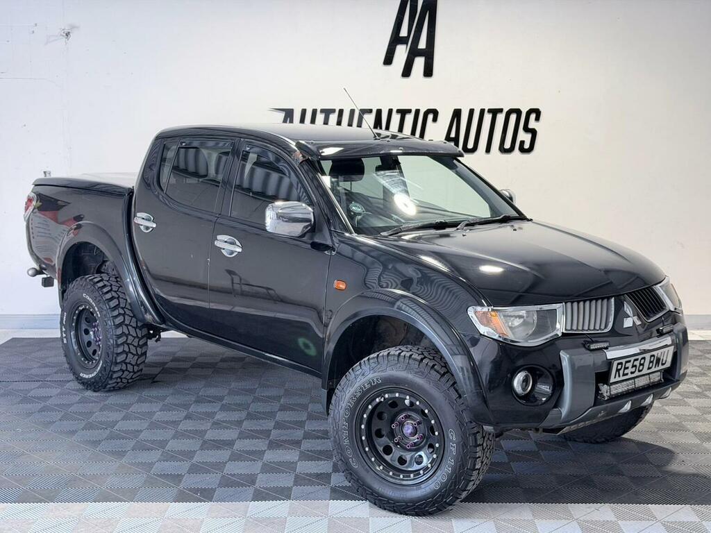 Mitsubishi L200 Pickup Silver #1