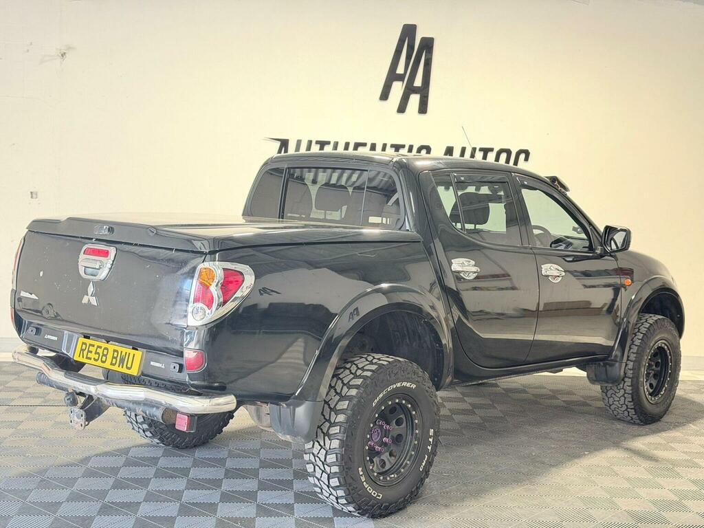Mitsubishi L200 Pickup Silver #12