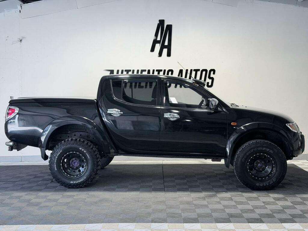 Mitsubishi L200 Pickup Silver #10