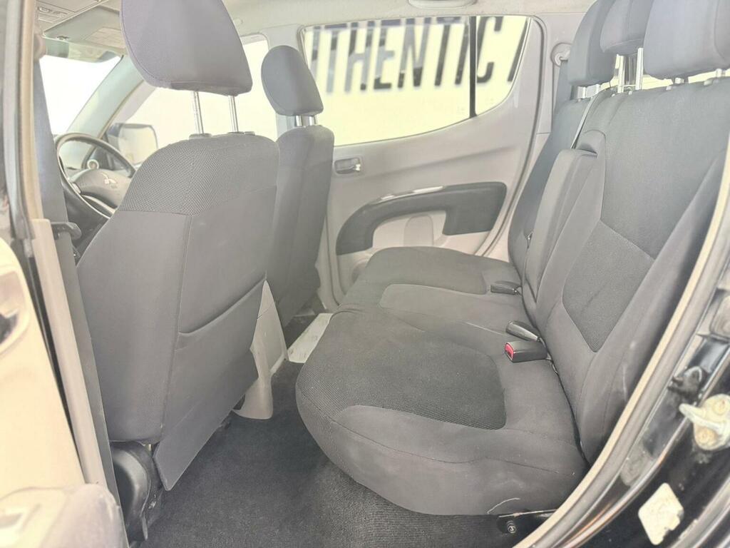Mitsubishi L200 Pickup Silver #28