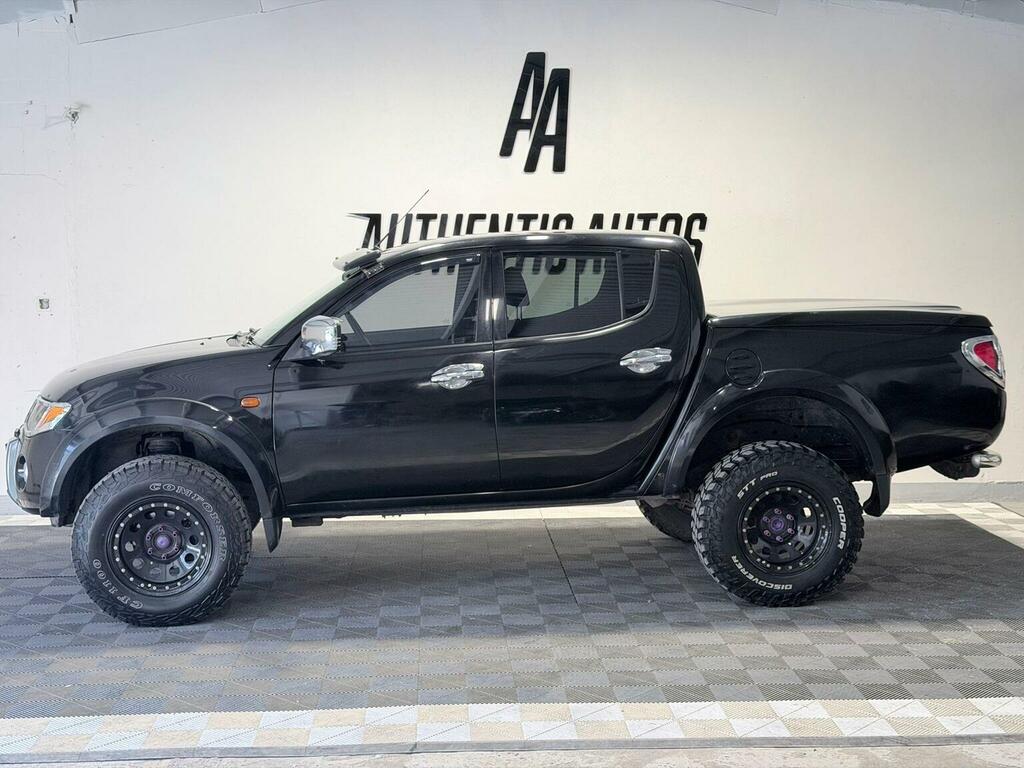 Mitsubishi L200 Pickup Silver #11