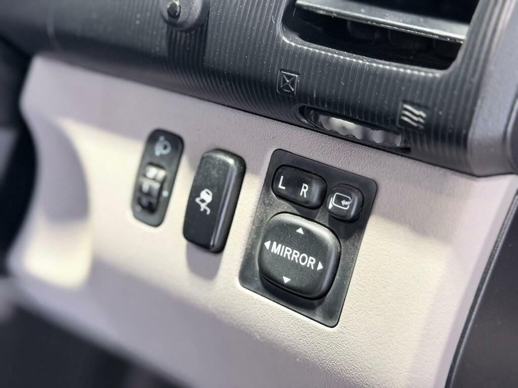 Mitsubishi L200 Pickup Silver #34
