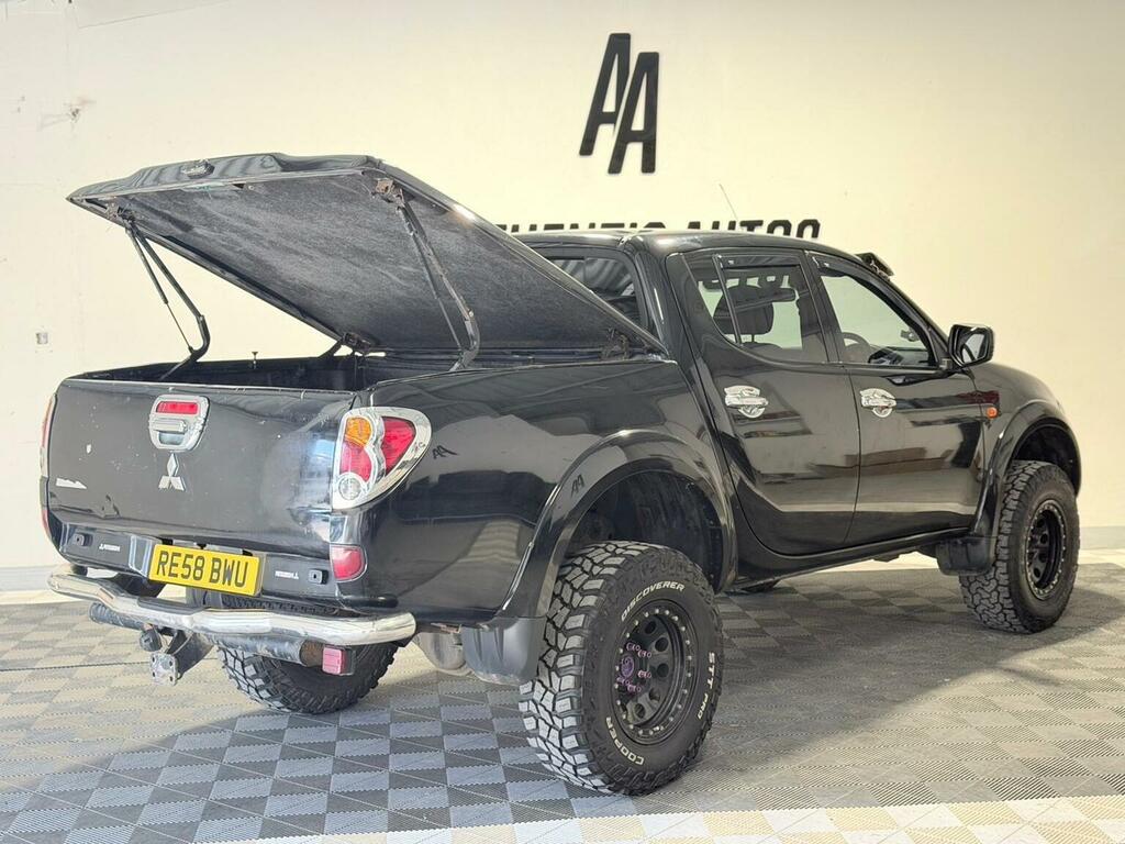 Mitsubishi L200 Pickup Silver #13