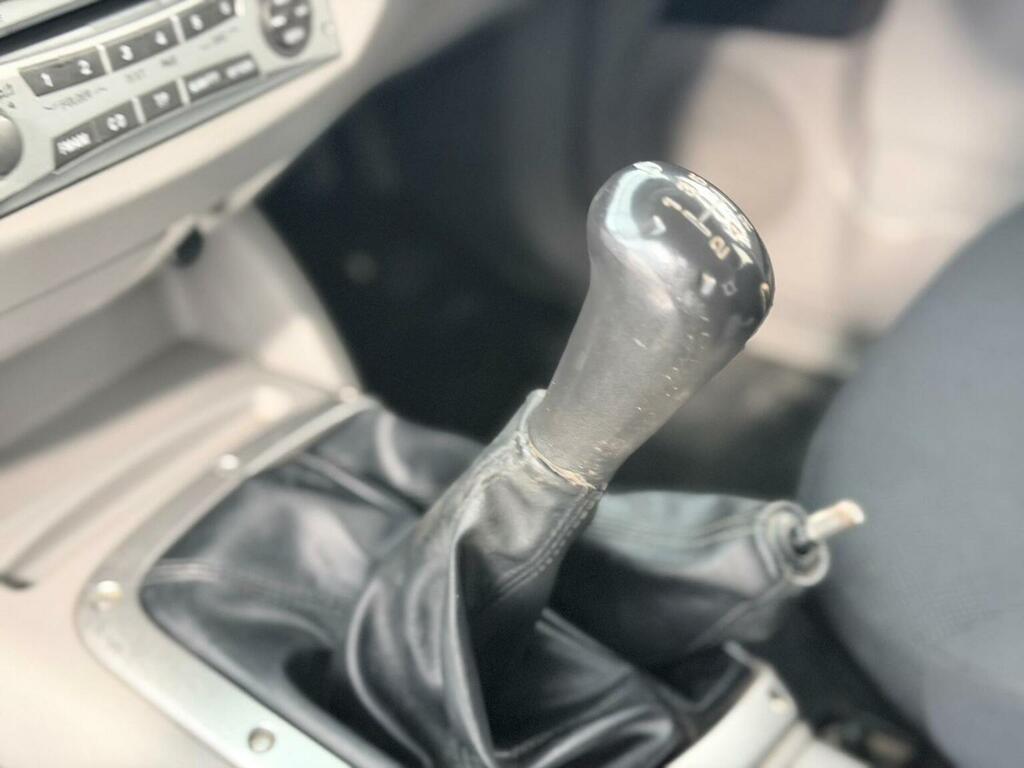 Mitsubishi L200 Pickup Silver #37