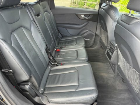 Audi Q7 3.0 Tdi V6 YY72LBP Black #5