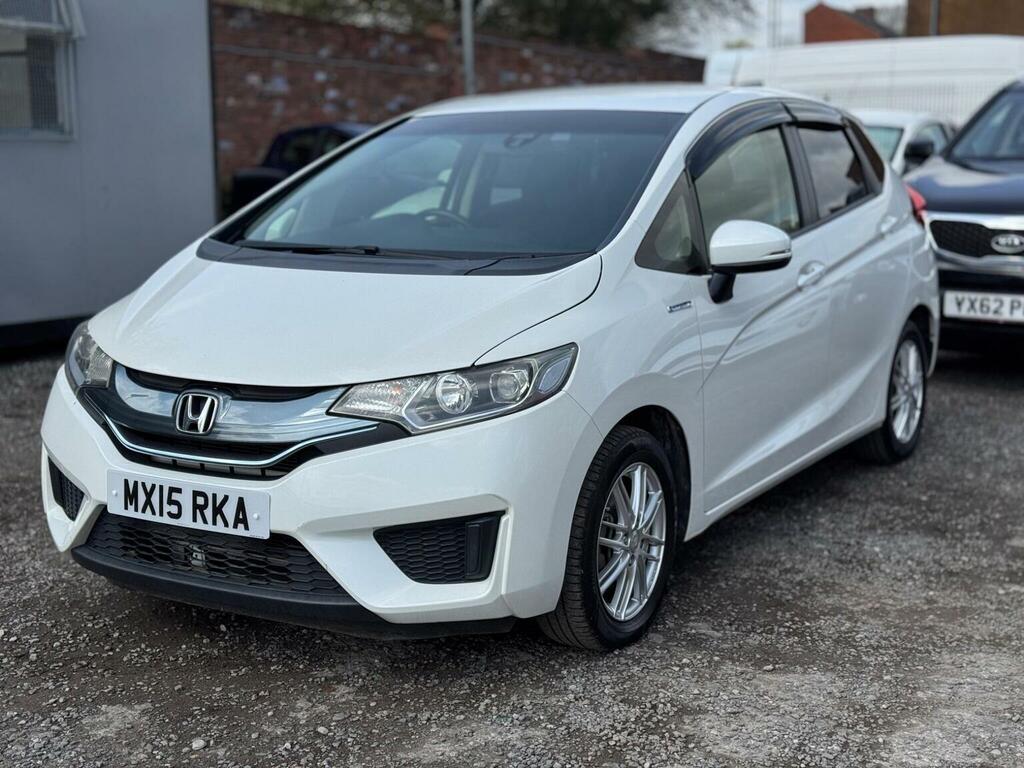 Honda Fit Hatchback 1.5 Hybrid Euro 5 201515 White #3