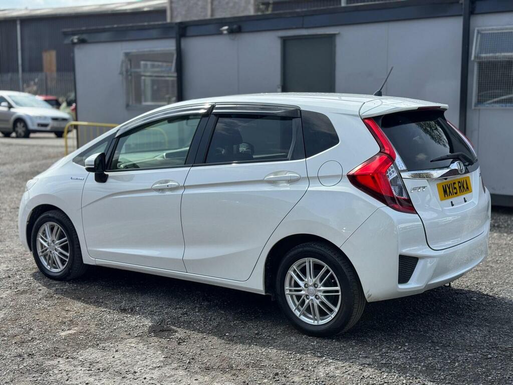 Honda Fit Hatchback 1.5 Hybrid Euro 5 201515 White #5