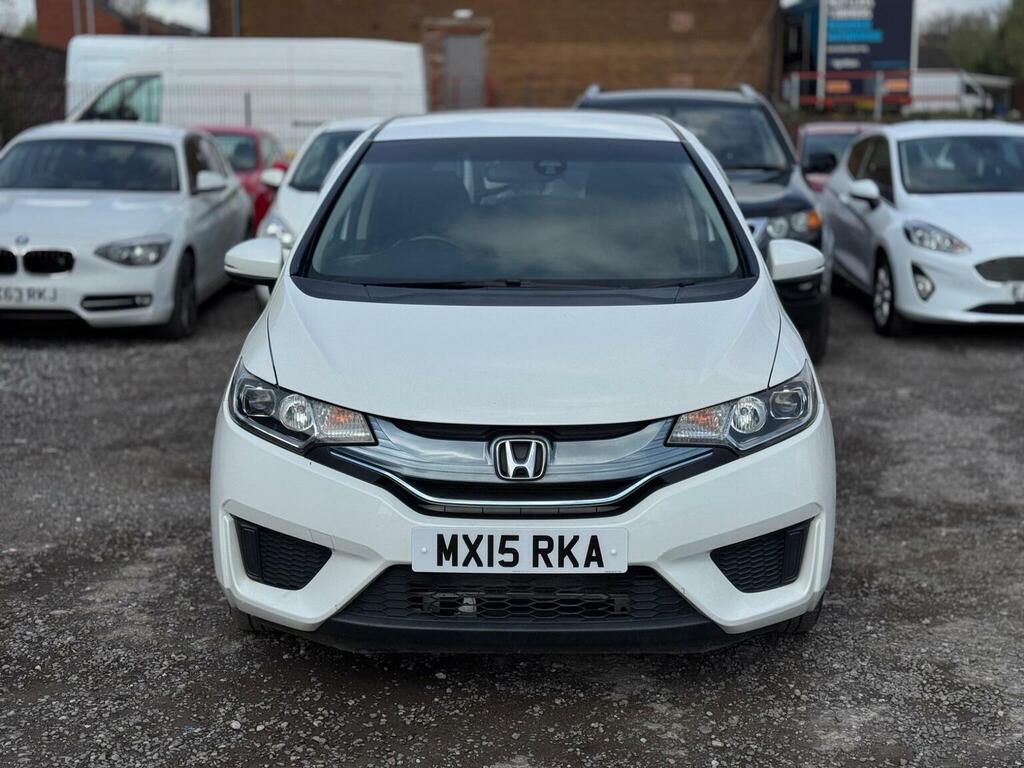 Honda Fit Hatchback 1.5 Hybrid Euro 5 201515 White #2
