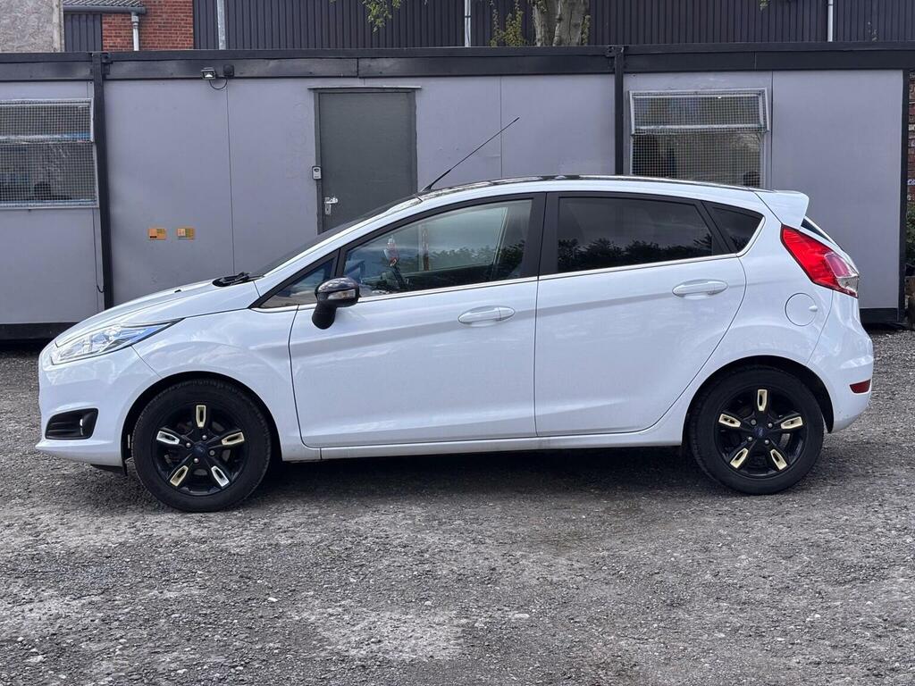 Ford Fiesta Hatchback 1.0T Ecoboost Zetec White Edition Euro 6 BP65ASO White #4