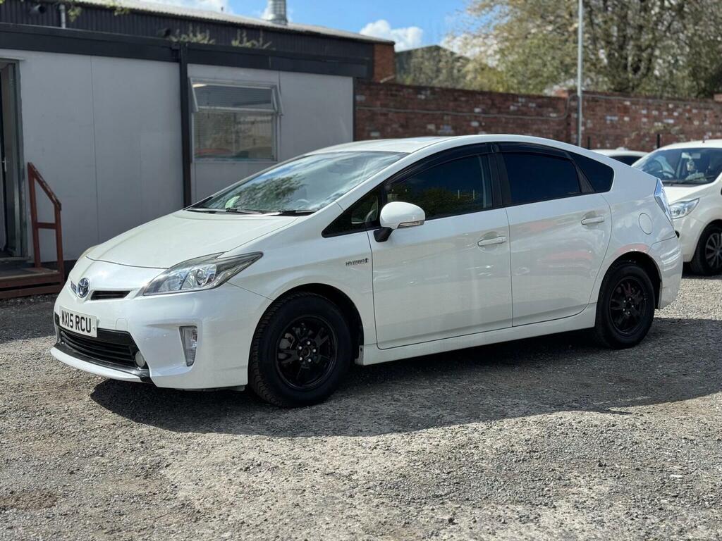 Toyota Prius Hatchback 1.8 Vvt-h T Spirit Hatchback White #3